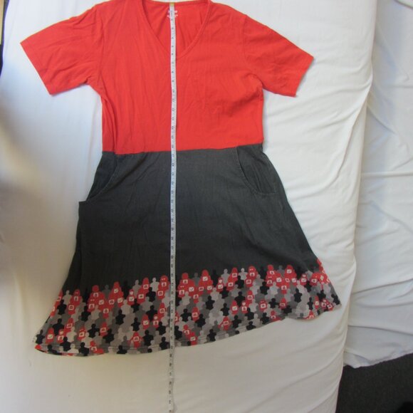 Svaha Vote Dress with pockets - Picture 8 of 8